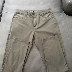 Vuori Men's Green Meta Pants Like New